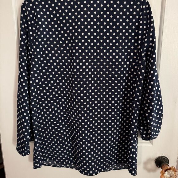 . Adrienne Vittadini button down tunic‎ size L. - Picture 2 of 5